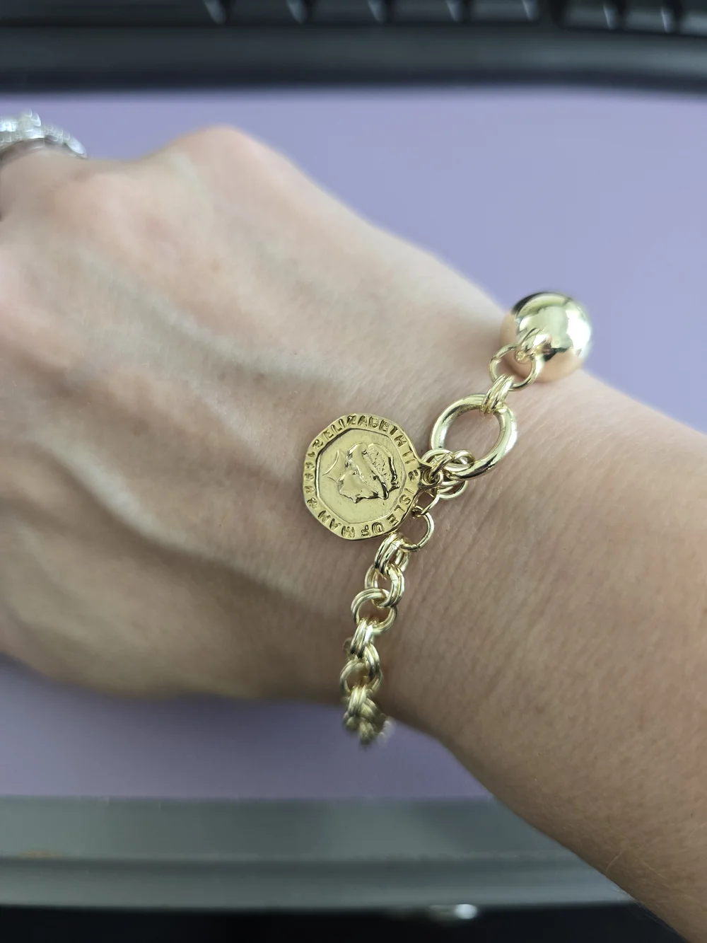 Gold Tone Chain Charm Bracelet with Hanging Coin, Like New! - Picture 7 of 8
